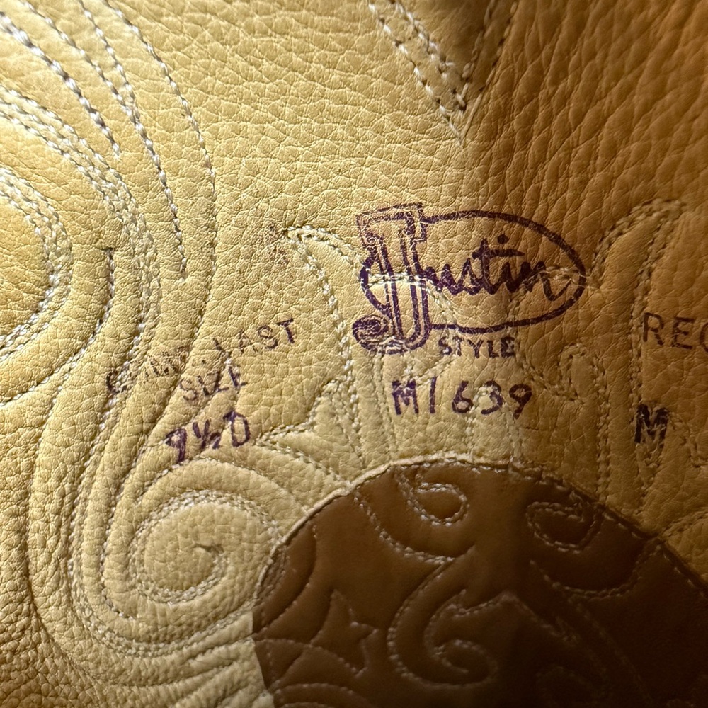 Justin Men’s Leather and Snake Skin Western Boots - Picture 12 of 16
